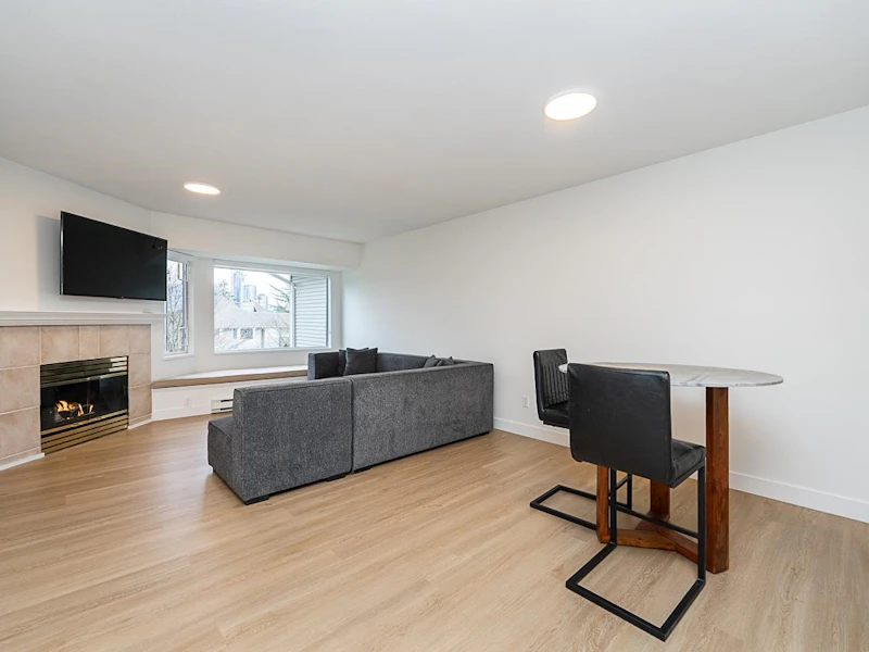 303 - 3738 Norfolk Street, Burnaby BC V5G 4V4