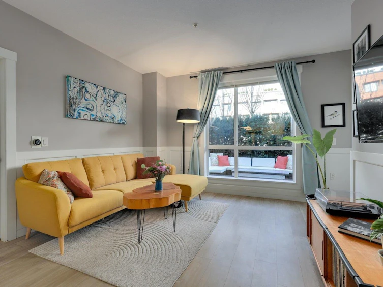 106-625 E 3rd Street, North Vancouver, BC, V7L 1G6 - 2