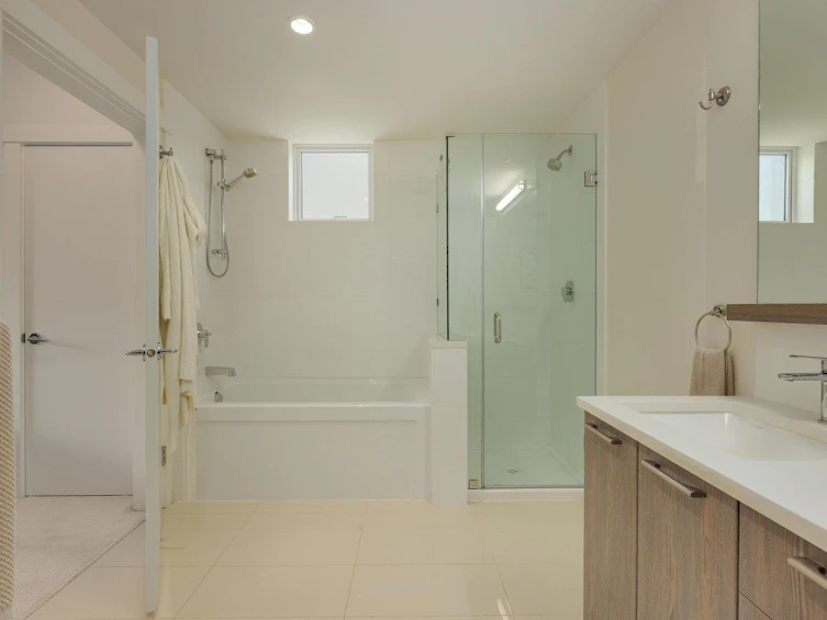 106-625 E 3rd Street, North Vancouver, BC, V7L 1G6 - 15