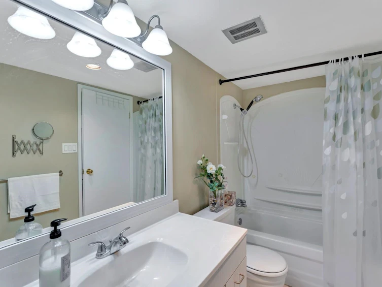 2206-3755 Bartlett Court, Burnaby, BC, V3J 7G7 - 23