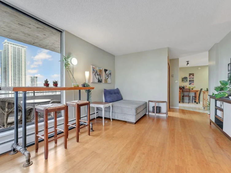 2206-3755 Bartlett Court, Burnaby, BC, V3J 7G7 - 6