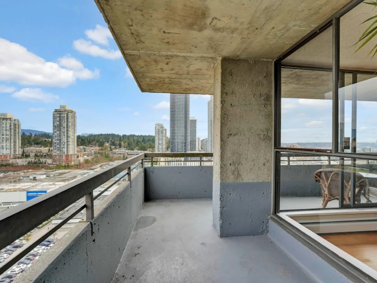 2206-3755 Bartlett Court, Burnaby, BC, V3J 7G7 - 10