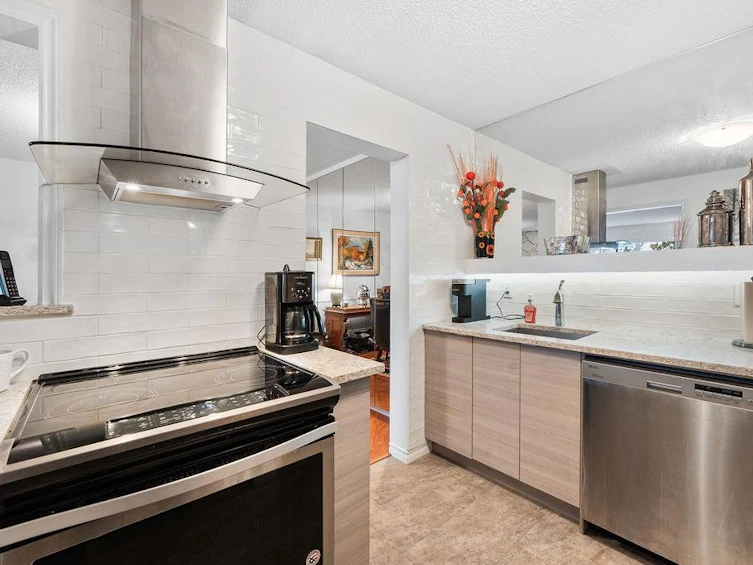 305-10240 Ryan Road, Richmond, BC, V7A 4R1 - 10