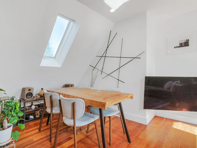 1847 Kitchener Street, Vancouver, BC, V5L 2W5 - 4