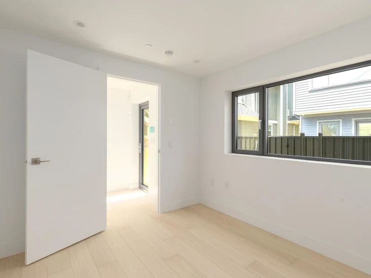 22 W 14th Avenue, Vancouver, BC - 7