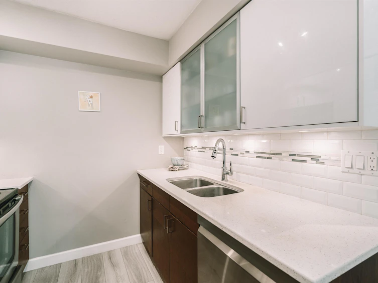 102-1516 E 1st Avenue, Vancouver, BC, V5N 1A5 - 4