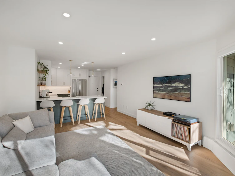 101-156 W 21st Street, North Vancouver, BC, V7M 1Y9 - 11