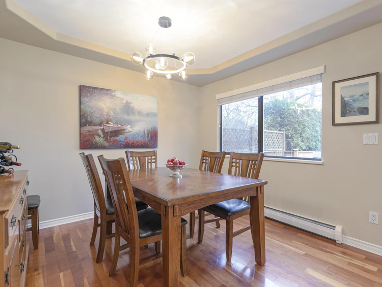 4721 Village Drive, Burnaby, BC, V5G 4V7 - 9