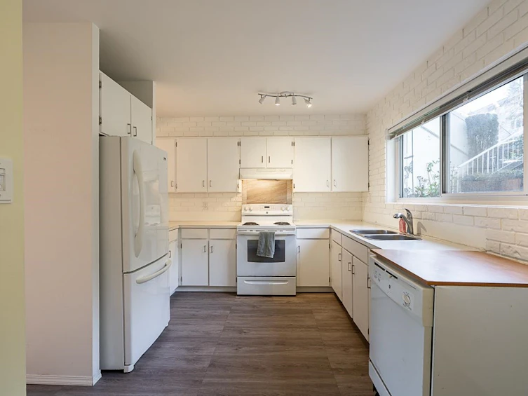 1031 Cecile Drive, Port Moody, BC, V3H 1M5 - 9