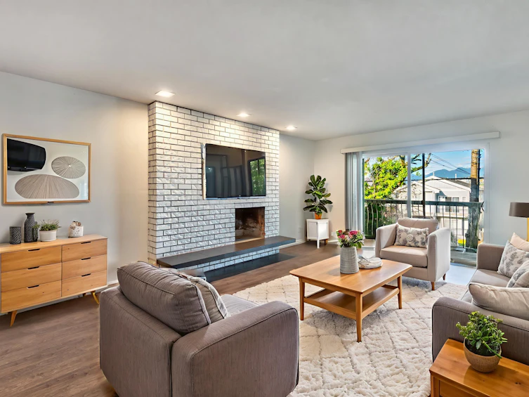 5842 Woodsworth Street, Burnaby, BC, V5G 1S7 - 2