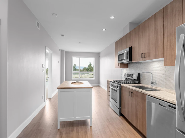 405-6011 No. 1 Road, Richmond, BC, V7C 1T4 - 10