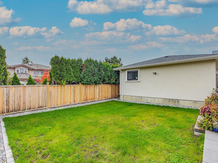 6902 Kitchener Street, Burnaby, BC, V5B 2J9 - 38