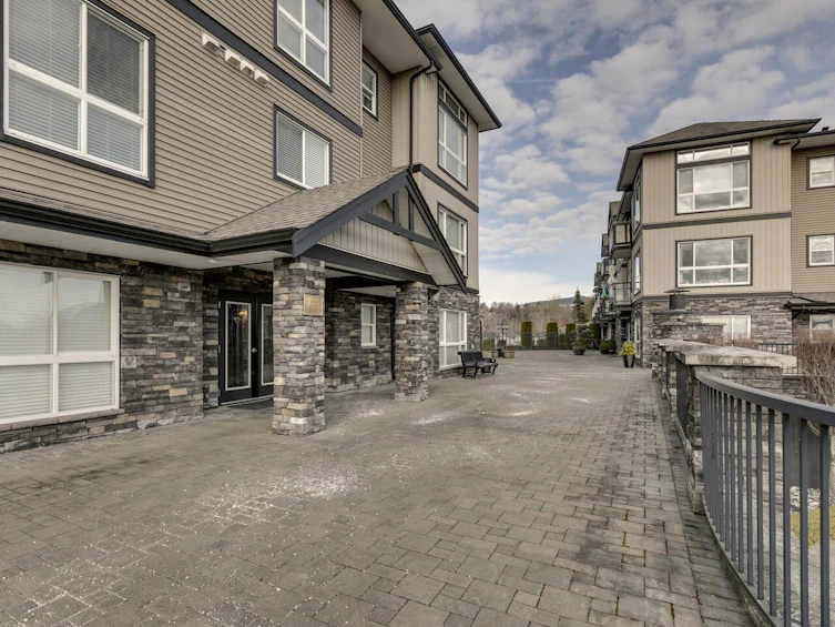 A214-33755 7th Avenue, Mission, BC, V2V 0A4 - 2