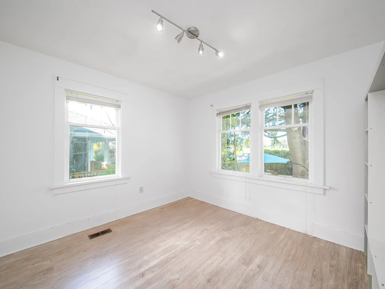 726 Tenth Street, New Westminster, BC, V3M 3Z9 - 15