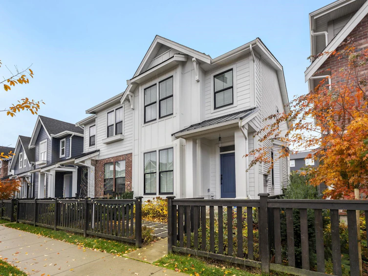 19656 75a Avenue, Langley, BC, V2Y 3T2 - 3