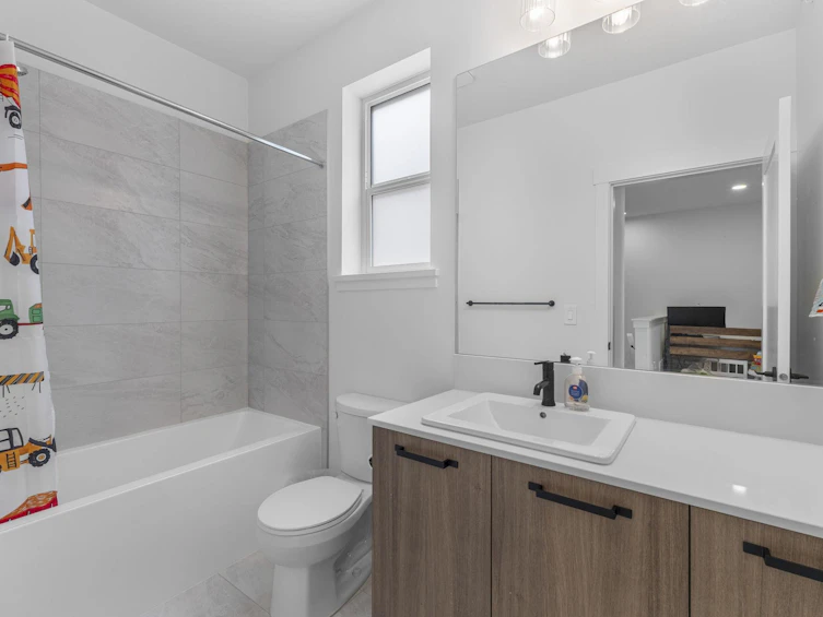19656 75a Avenue, Langley, BC, V2Y 3T2 - 26