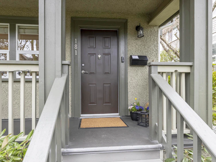181 W 13th Avenue, Vancouver, BC, V5Y 1V8 - 3