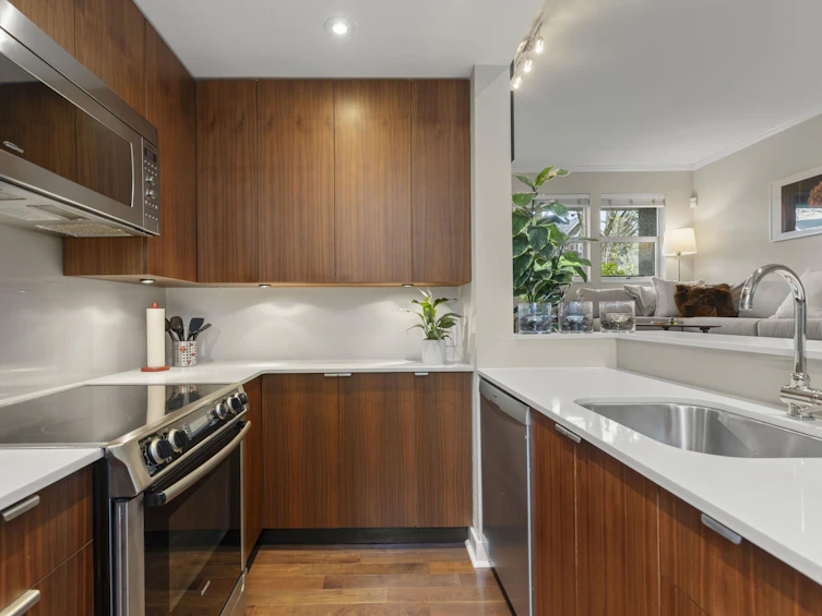 181 W 13th Avenue, Vancouver, BC, V5Y 1V8 - 16
