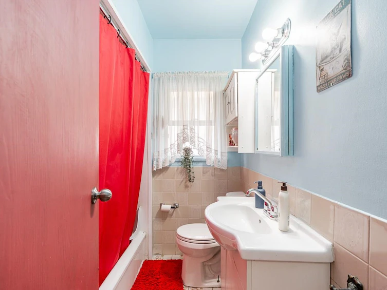 3895 Windermere Street, Vancouver, BC, V5R 2G4 - 12