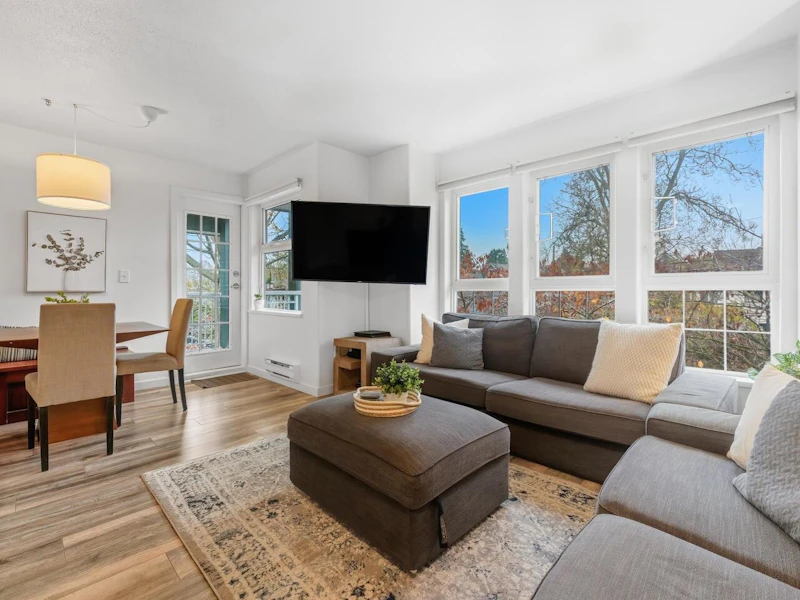 305 - 1915 E Georgia Street, Vancouver BC V5L 2B7