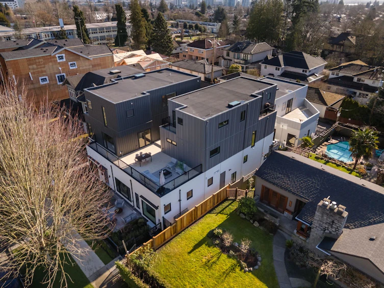 5-950 W 57th Avenue, Vancouver, BC, V6P 1S3 - 4