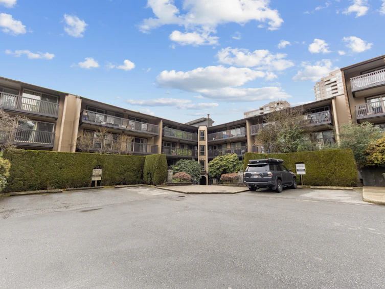 109-9847 Manchester Drive, Burnaby, BC, V3N 4P4 - 25