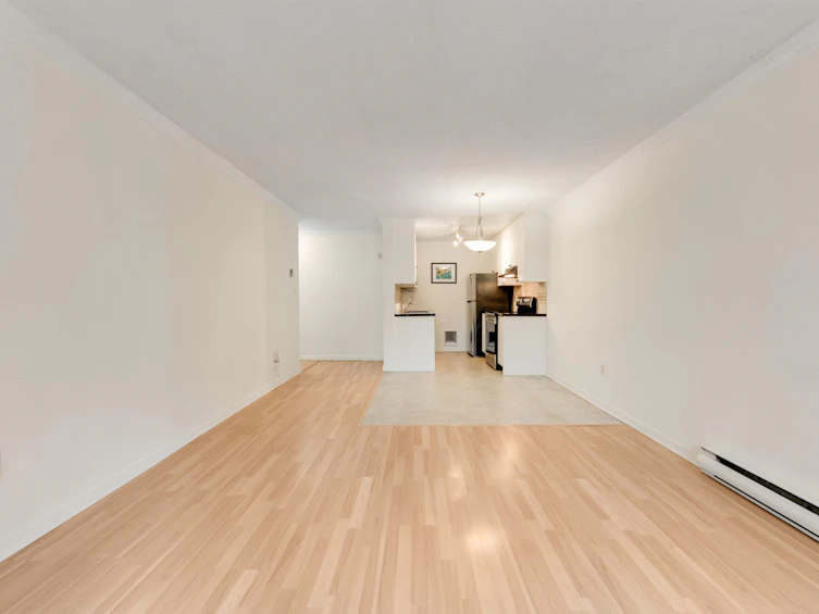 109-9847 Manchester Drive, Burnaby, BC, V3N 4P4 - 26
