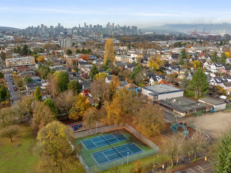 1752 E 4th Avenue, Vancouver, BC, V5N 1K1 - 30