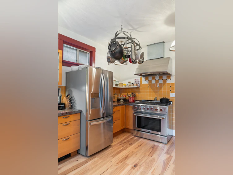 1752 E 4th Avenue, Vancouver, BC, V5N 1K1 - 12