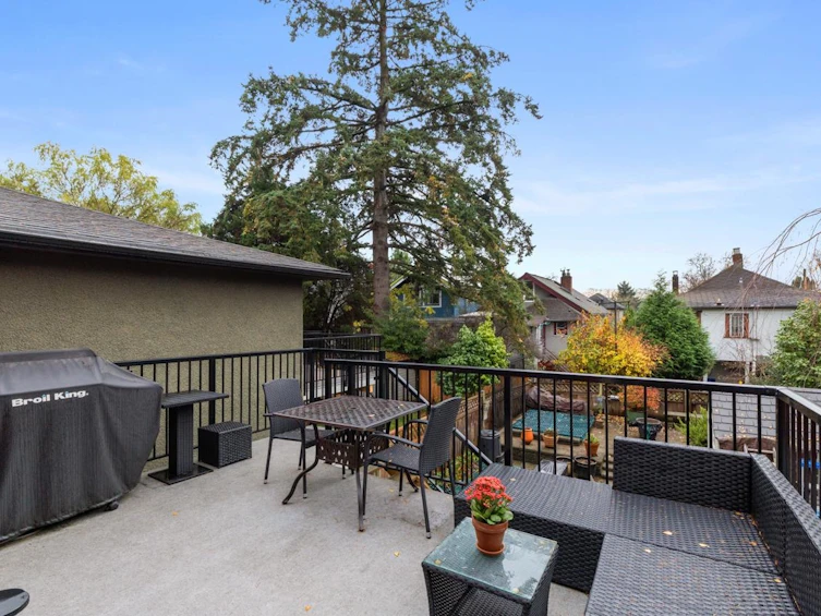 1752 E 4th Avenue, Vancouver, BC, V5N 1K1 - 23