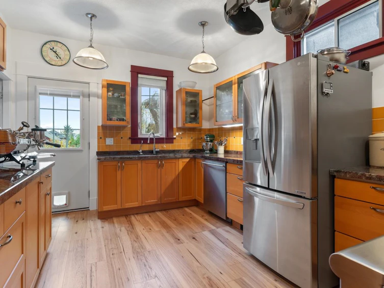 1752 E 4th Avenue, Vancouver, BC, V5N 1K1 - 9