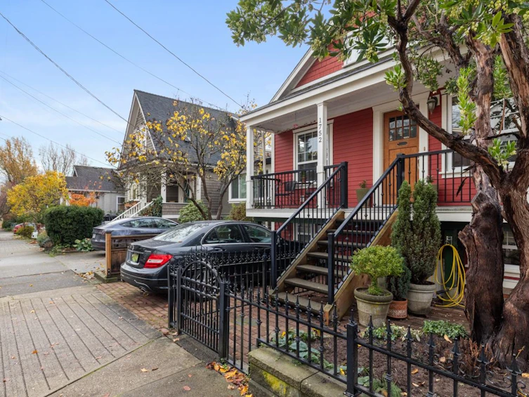 1752 E 4th Avenue, Vancouver, BC, V5N 1K1 - 29