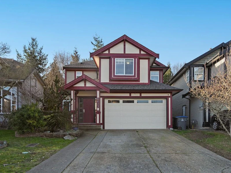 6629 187a Street, Surrey BC V3S 0T1