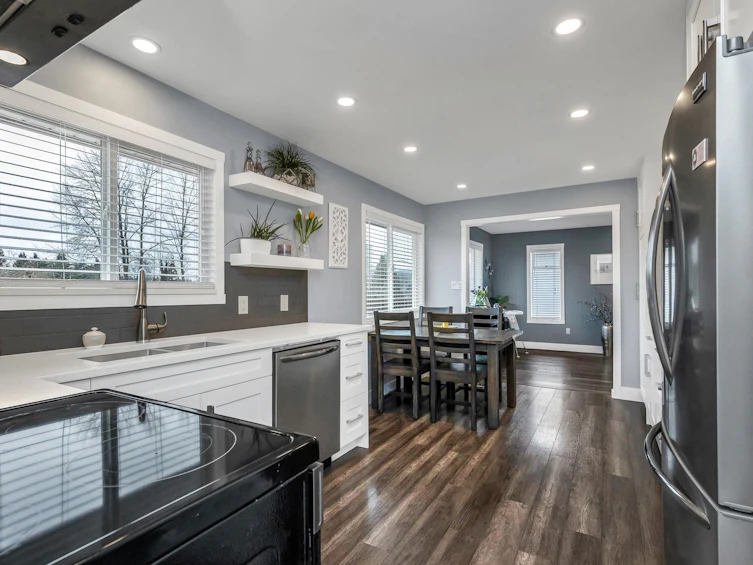 34648 Blatchford Way, Abbotsford, BC, V2S 6M7 - 5