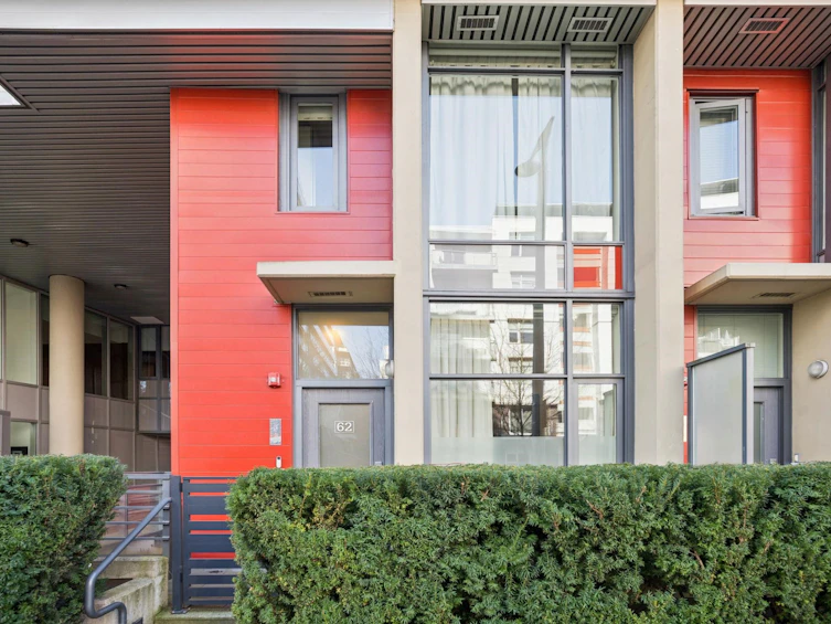 62 W 1st Avenue, Vancouver, BC, V5Y 0K4