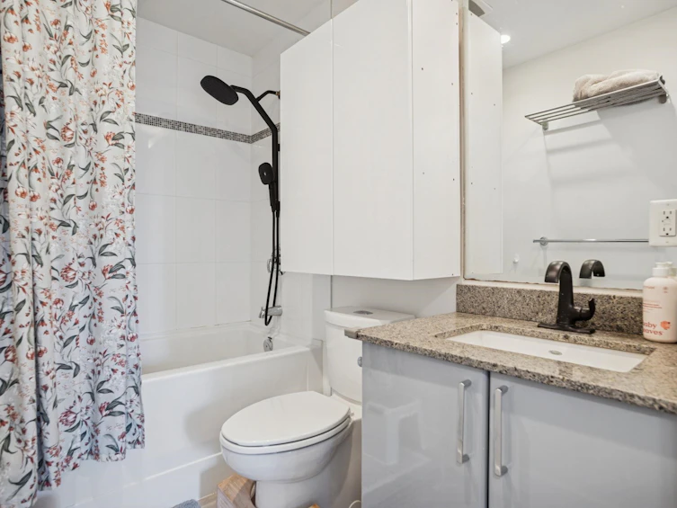 62 W 1st Avenue, Vancouver, BC, V5Y 0K4 - 13