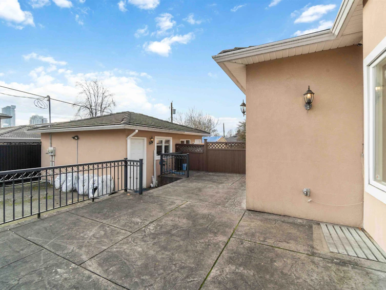 4292 Parker Street, Burnaby, BC, V5C 3C3 - 21