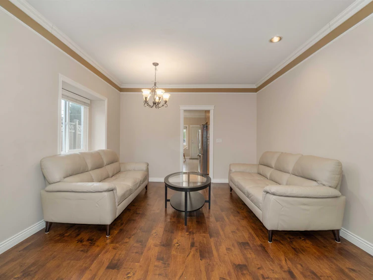 4292 Parker Street, Burnaby, BC, V5C 3C3 - 3