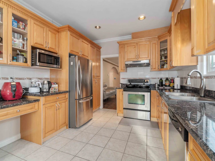 4292 Parker Street, Burnaby, BC, V5C 3C3 - 5