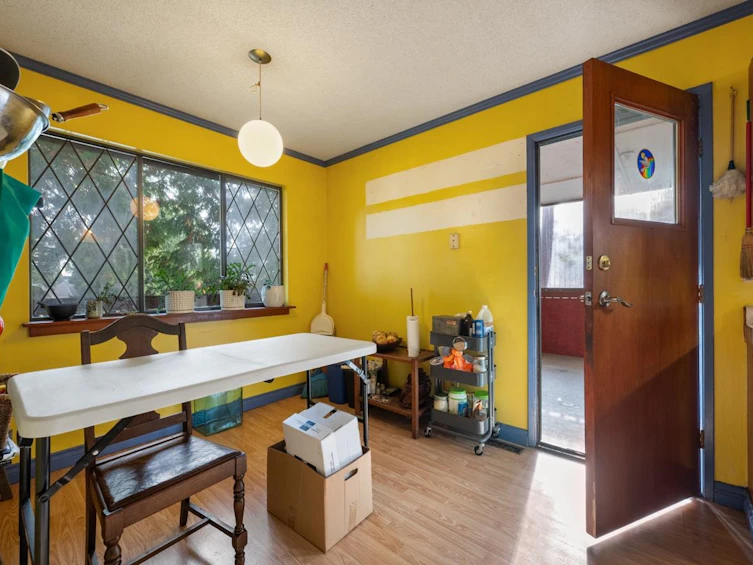 13317 15b Avenue, Surrey, BC, V4A 6C8 - 16