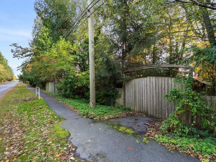 13317 15b Avenue, Surrey, BC, V4A 6C8 - 8