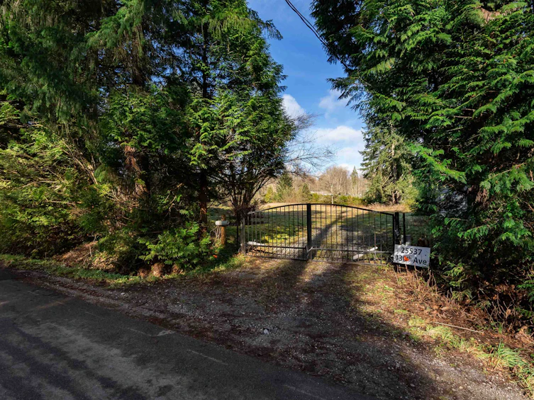 25537 130 Avenue, Maple Ridge, BC, V4R 1C9 - 10