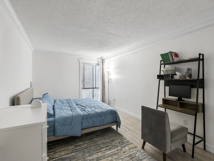 305-10644 151a Street, Surrey, BC, V3R 8R3 - 18