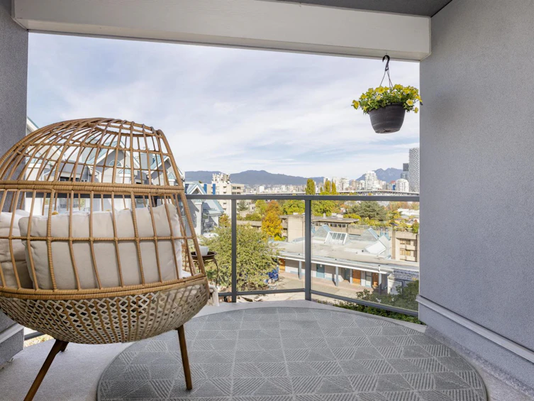 401-1345 W 4th Avenue, Vancouver, BC, V6H 3Y8 - 15