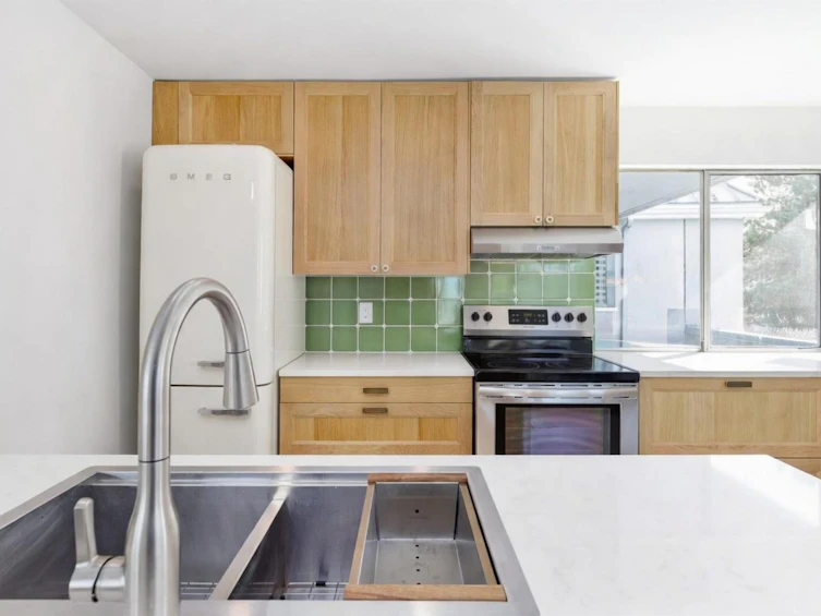 401-1345 W 4th Avenue, Vancouver, BC, V6H 3Y8 - 5