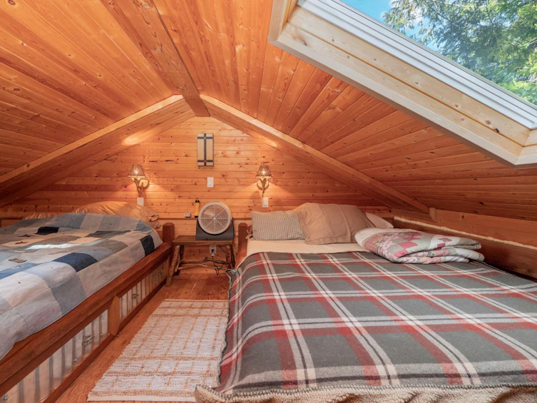 9305 Stephens Way, Halfmoon Bay, BC, V7Z 1G9 - 12
