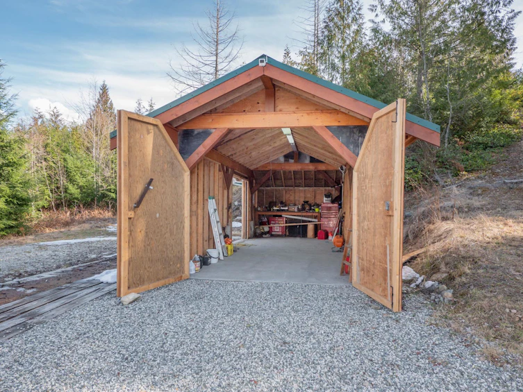 9305 Stephens Way, Halfmoon Bay, BC, V7Z 1G9 - 24