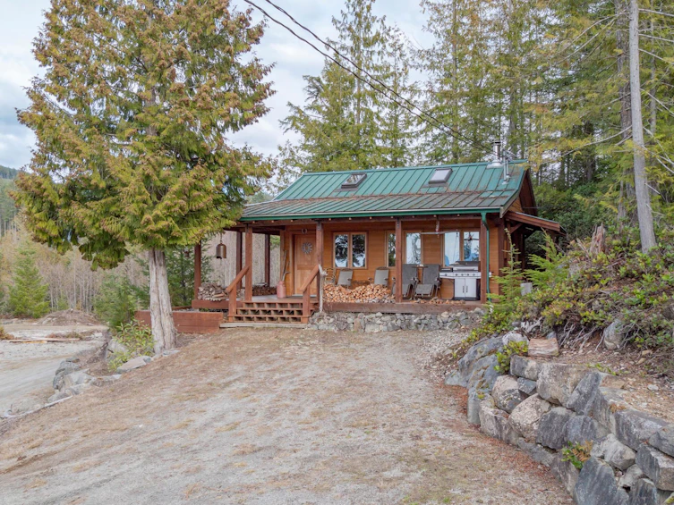 9305 Stephens Way, Halfmoon Bay, BC, V7Z 1G9 - 16