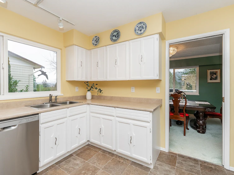 1063 Corona Crescent, Coquitlam, BC, V3J 7J1 - 5