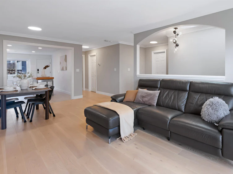 65 Ellesmere Avenue, Burnaby, BC, V5B 3S5 - 12